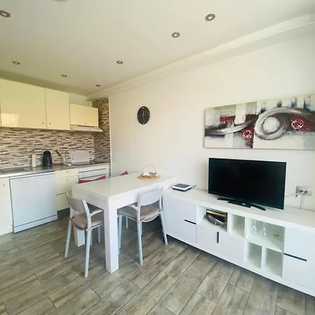 Apartment Playa Honda Gima 212